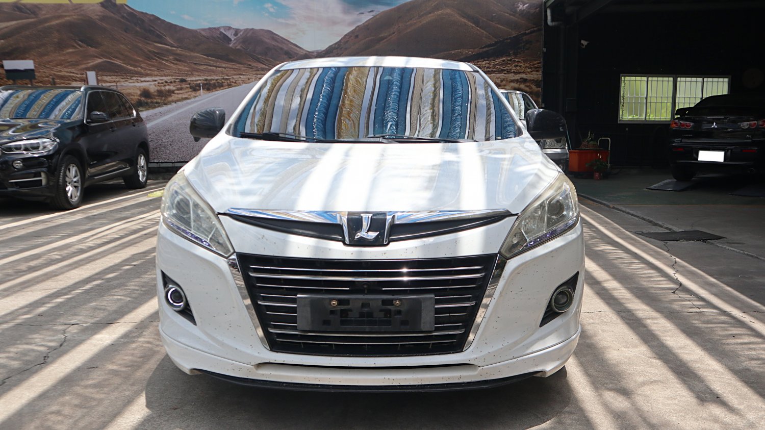 Luxgen 納智捷 ／ U6 ／ 2014年 ／ 2014年Luxgen U6 白色 納智捷中古車 ／ 成交區
