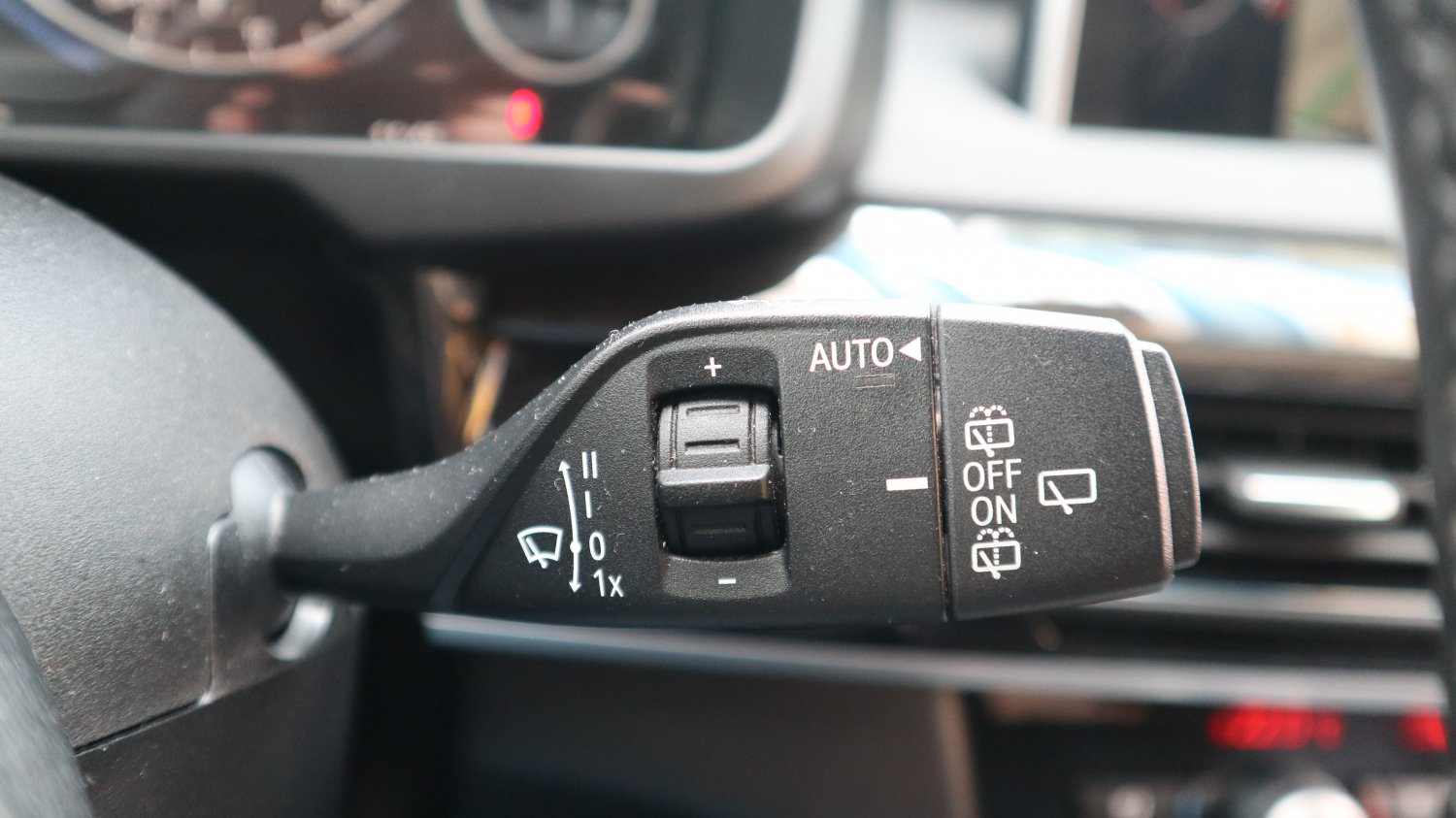 Bmw 寶馬 ／ X5 ／ 2015年 ／ 2015年BMW X5 黑色 寶馬中古車 ／ 成交區