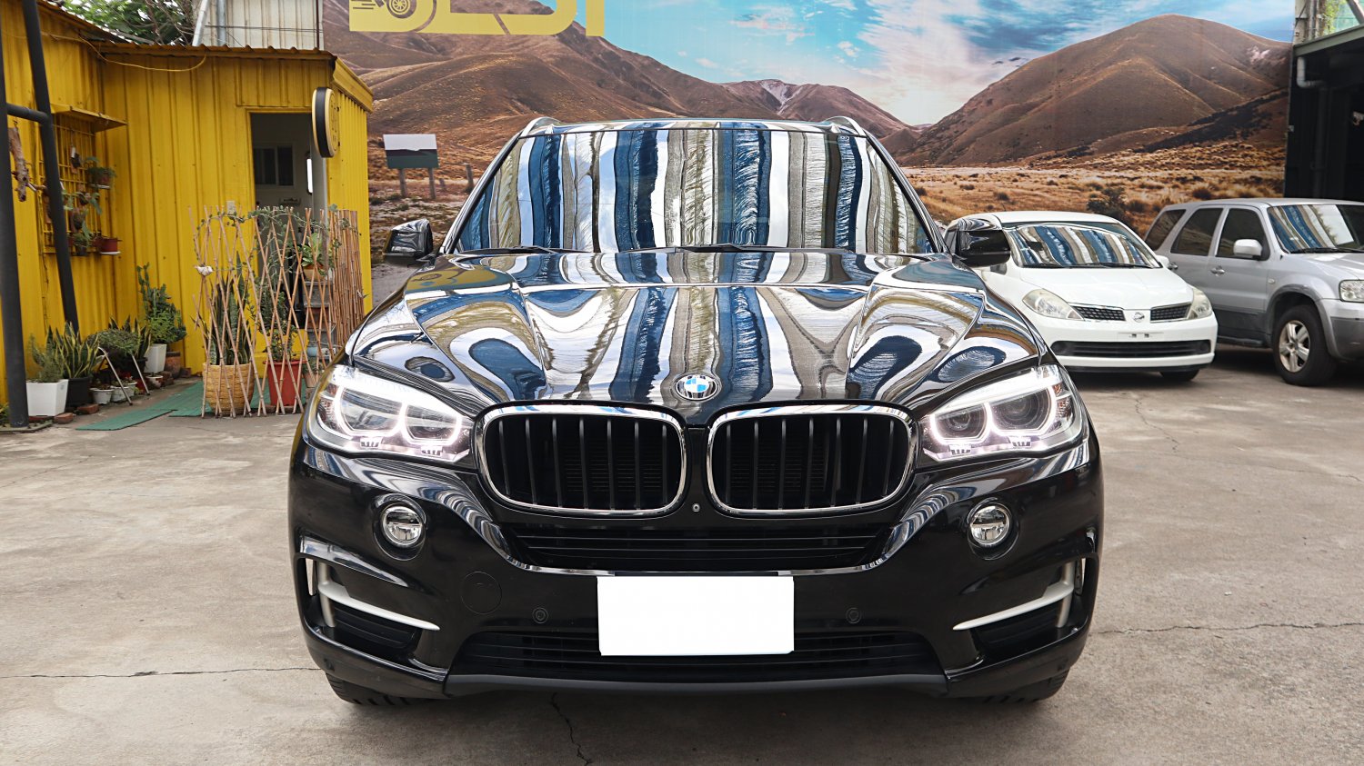 Bmw 寶馬 ／ X5 ／ 2015年 ／ 2015年BMW X5 黑色 寶馬中古車 ／ 成交區