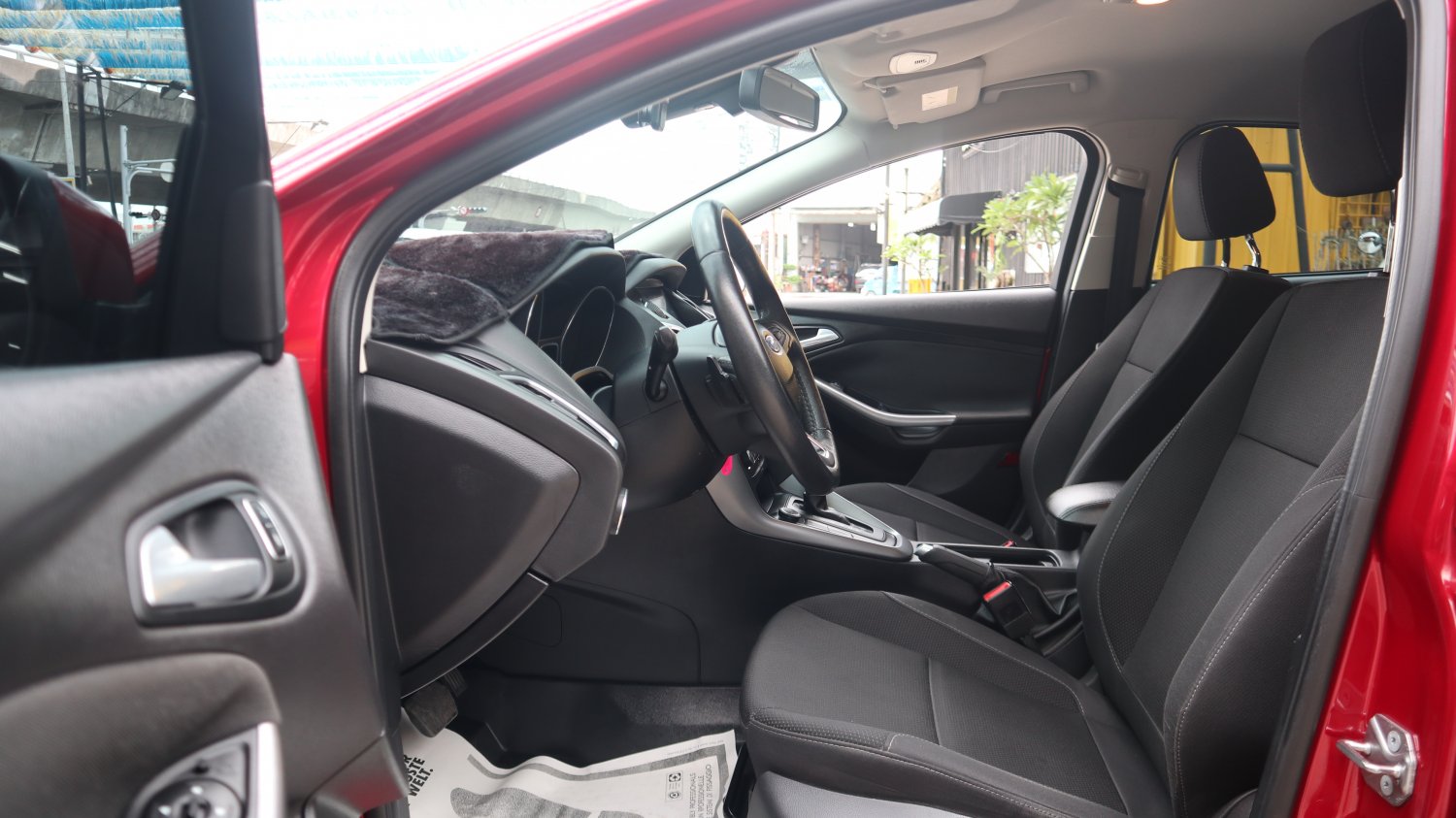 Ford 福特 ／ Focus ／ 2015年 ／ 2015年 Ford Focus 紅色 福特中古車 ／ 成交區