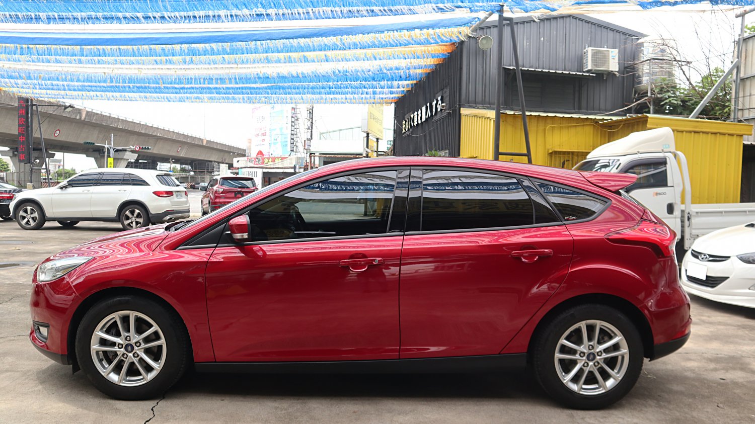 Ford 福特 ／ Focus ／ 2015年 ／ 2015年 Ford Focus 紅色 福特中古車 ／ 成交區