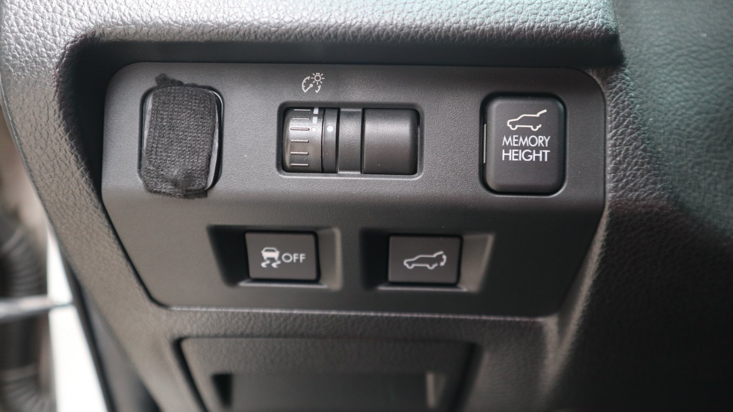 Subaru 速霸陸 ／ Forester ／ 2013年 ／ 2013年 Subaru Forester 白色 速霸陸中古休旅車 ／ 九肇匯元汽車 (台南)