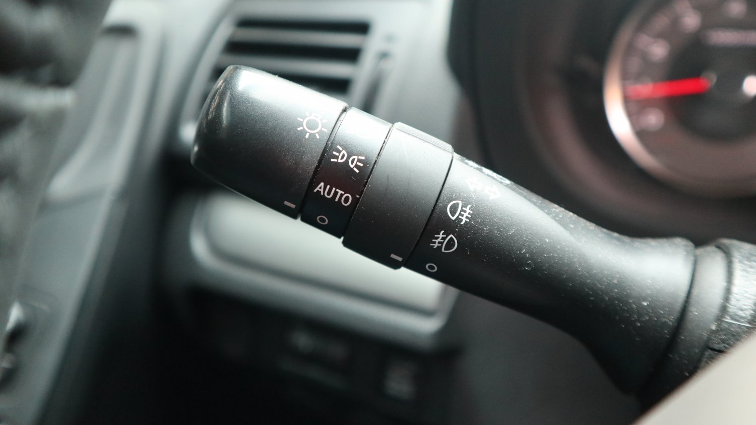 Subaru 速霸陸 ／ Forester ／ 2013年 ／ 2013年 Subaru Forester 白色 速霸陸中古休旅車 ／ 九肇匯元汽車 (台南)