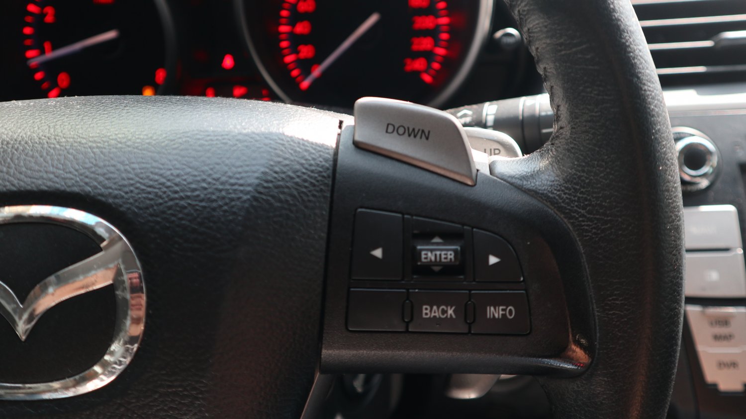 Mazda 馬自達 ／ Mazda 3 ／ 2011年 ／ 2011年Mazda 3 紅色 馬自達中古車 ／ 高拍