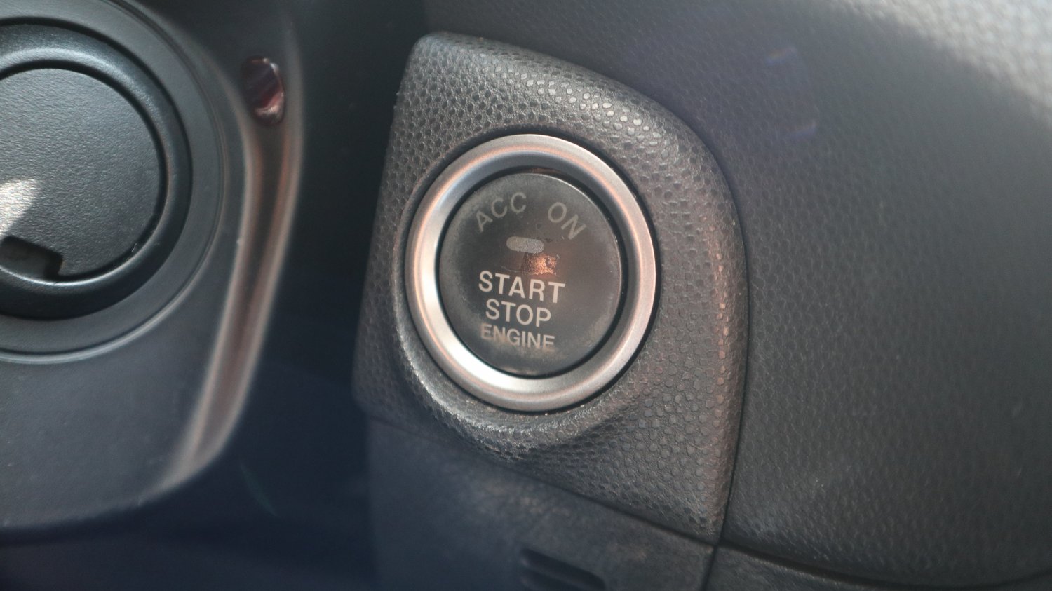 Mazda 馬自達 ／ Mazda 3 ／ 2011年 ／ 2011年Mazda 3 紅色 馬自達中古車 ／ 高拍