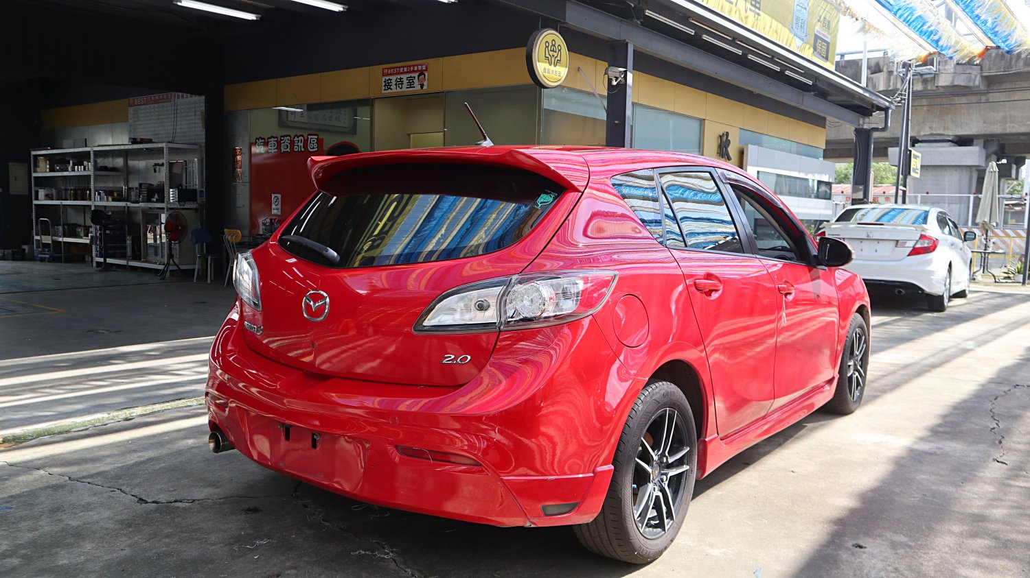 Mazda 馬自達 ／ Mazda 3 ／ 2011年 ／ 2011年Mazda 3 紅色 馬自達中古車 ／ 九州欣旺汽車 (台南)