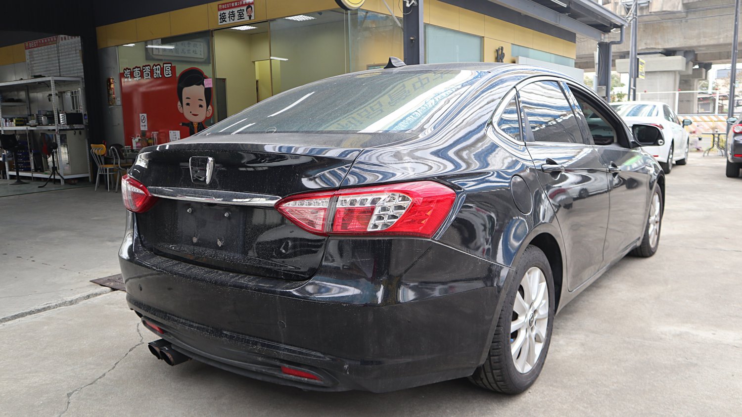 Luxgen 納智捷 ／ S5 ／ 2015年 ／ 2015年Luxgen S5 黑色 納智捷中古車 ／ 九州欣旺汽車 (台南)