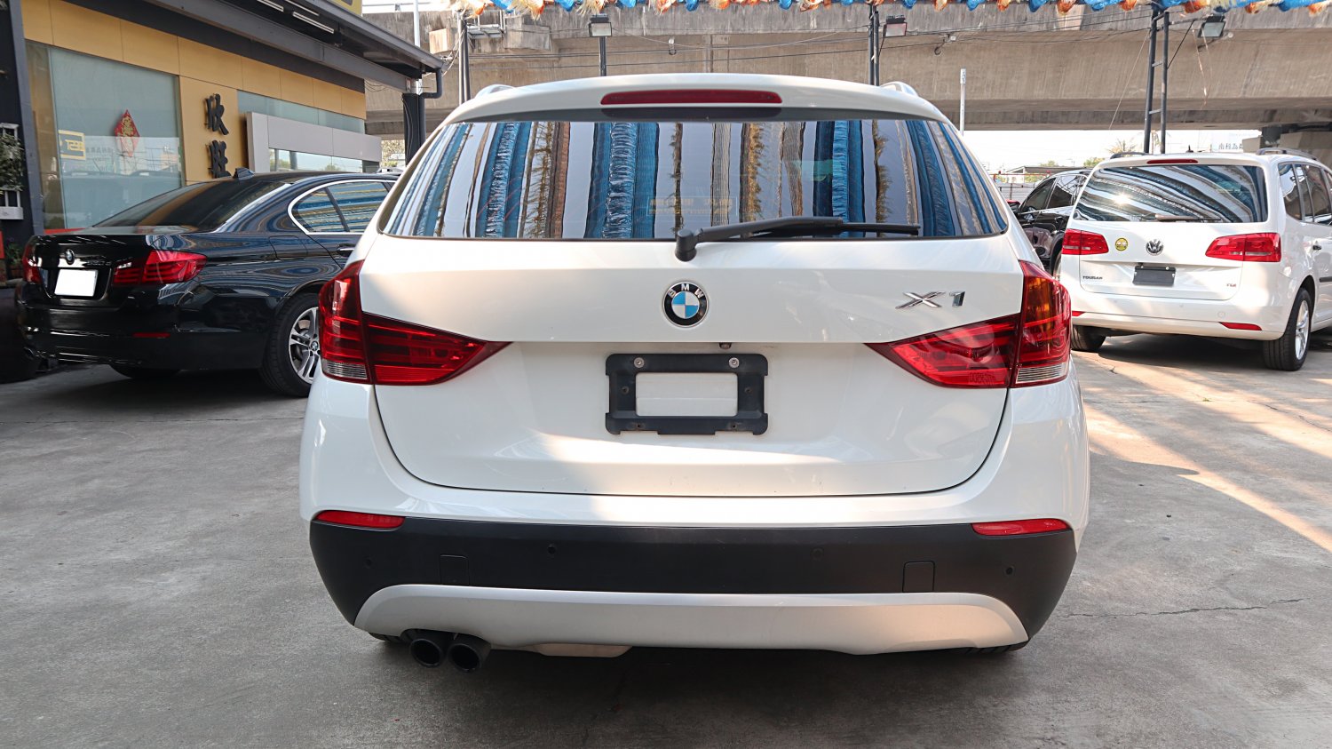 Bmw 寶馬 ／ X1 ／ 2012年 ／ 2012年 BMW X1 白色 寶馬中古車 ／ 高拍