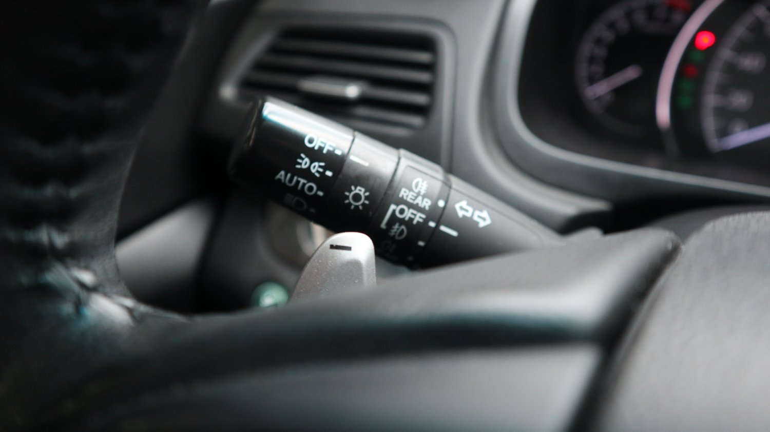 Honda 本田 ／ CR-V ／ 2015年 ／ 2015年Honda CRV 白色 本田中古車 ／ 成交區