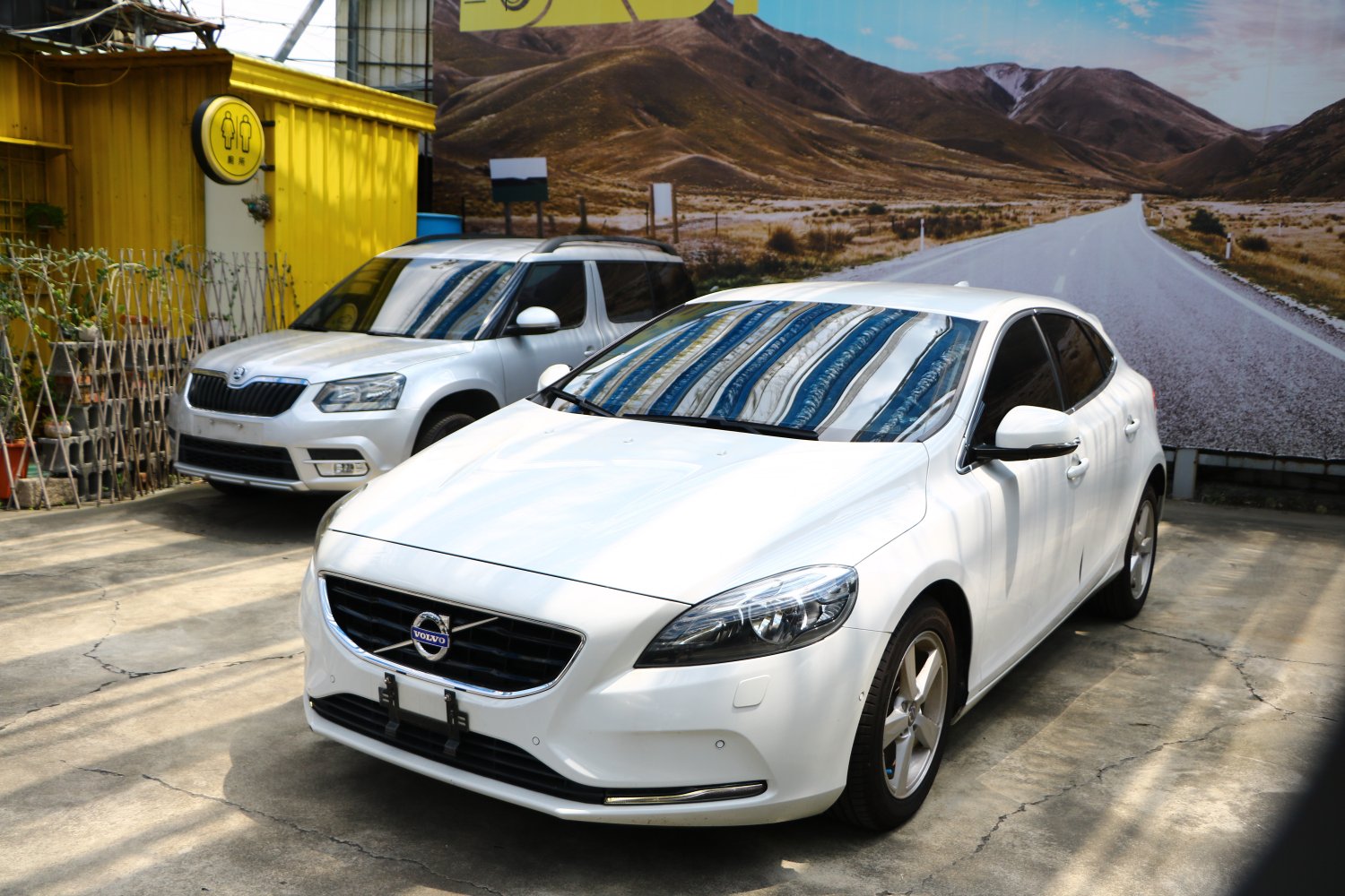 Volvo 富豪/V40/201410/1596c.c/九肇匯元汽車 (台南)