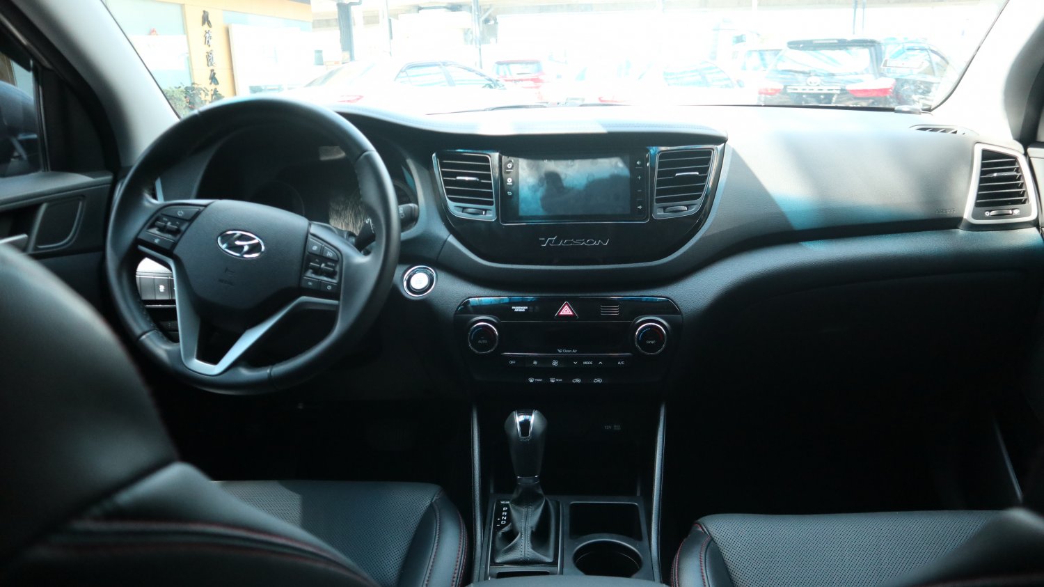 Hyundai 現代 ／ Tucson ／ 2019年 ／ 2019年Hyundai Tucson 灰色 現代休旅車 ／ 成交區