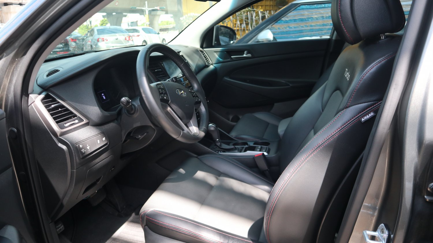Hyundai 現代 ／ Tucson ／ 2019年 ／ 2019年Hyundai Tucson 灰色 現代休旅車 ／ 成交區
