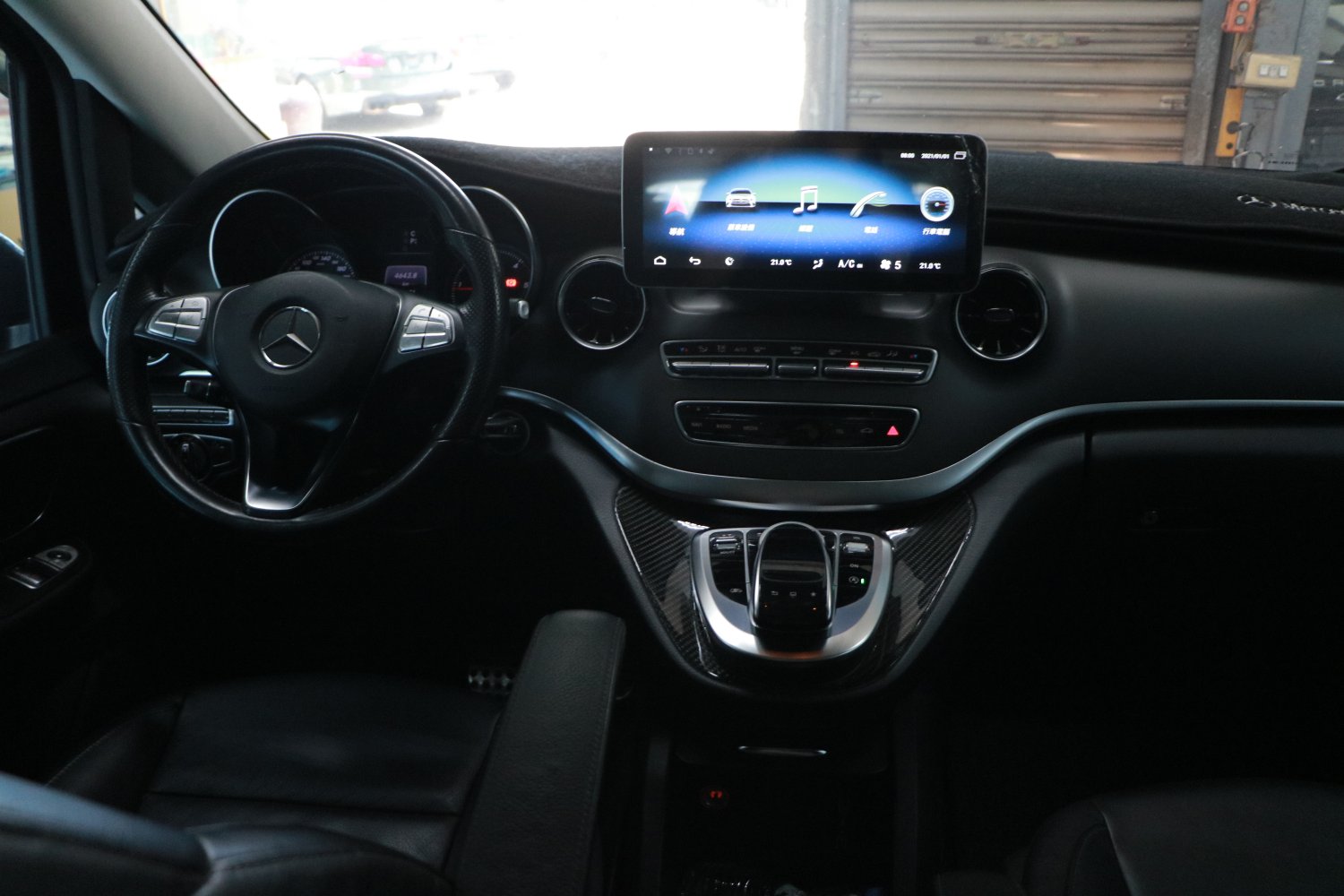 Benz 賓士 ／ V-Class ／ 2016年 ／ 2016年Benz V250D深灰色 賓士中古車 ／ 九肇匯元汽車 (台南)