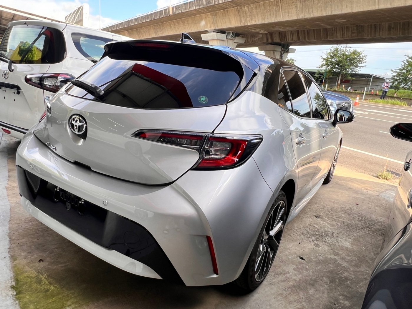 Toyota 豐田 ／ Auris ／ 2020年 ／ 2020年 Toyota Auris 銀黑色 豐田中古車 ／ 成交區