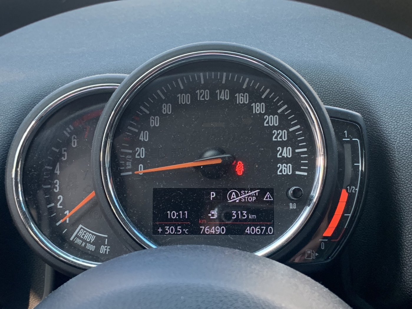 Mini 迷你 ／ Cooper ／ 2017年 ／ 2017年Mini Cooper  白黑色 迷你中古車 ／ MG車庫(台南)