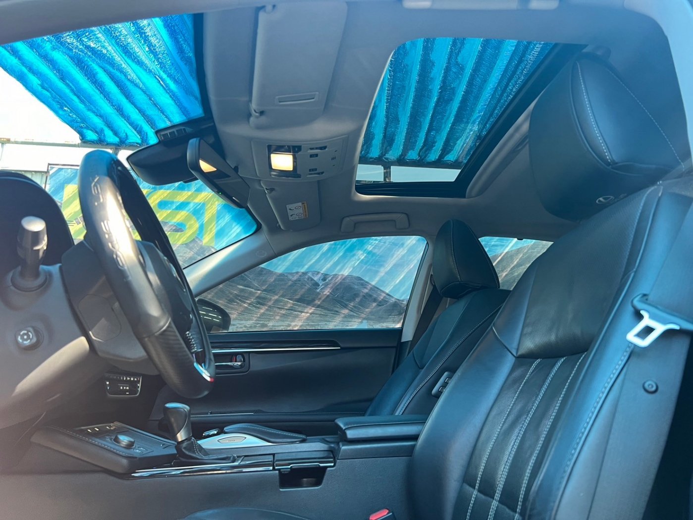 Lexus 凌志 ／ ES 系列 ／ 2017年 ／ 2017年 Lexus ES300h 黑色 油電混合 凌志中古車 ／ 九肇匯元汽車 (台南)