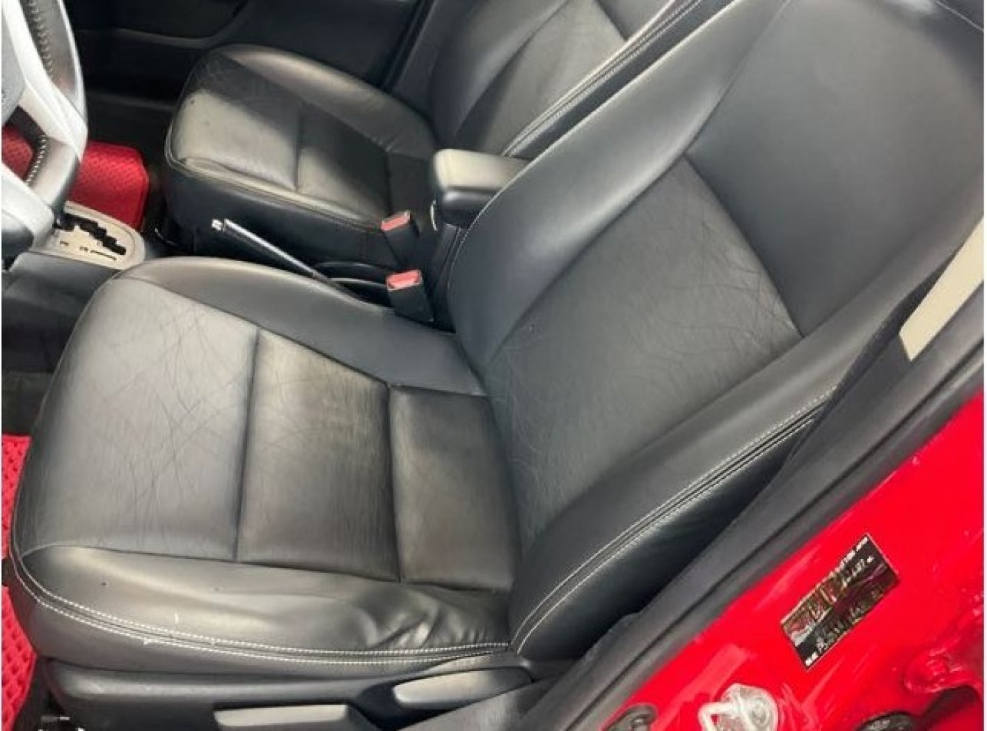 Toyota 豐田 ／ Prius ／ 2016年 ／ 2016年Toyota Prius c紅色 豐田中古車 ／ 九肇匯元汽車 (台南)