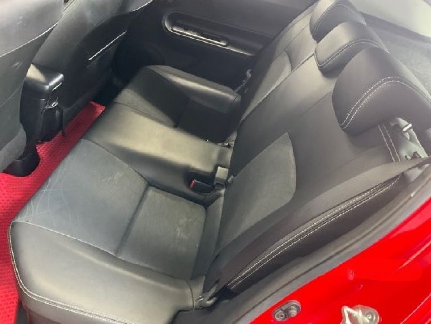 Toyota 豐田 ／ Prius ／ 2016年 ／ 2016年Toyota Prius c紅色 豐田中古車 ／ 九肇匯元汽車 (台南)