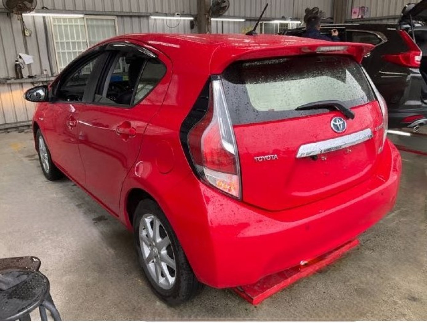 Toyota 豐田 ／ Prius ／ 2016年 ／ 2016年Toyota Prius c紅色 豐田中古車 ／ 九肇匯元汽車 (台南)