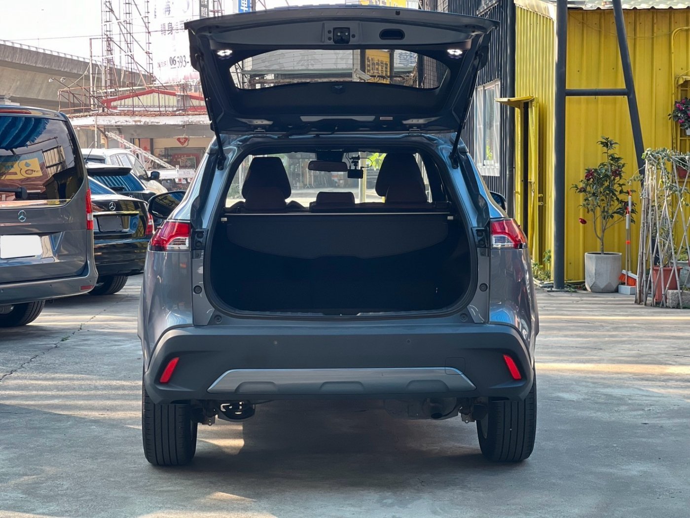 Toyota 豐田 ／ Corolla ／ 2022年 ／ 2022年 Toyota Corolla  Cross  淺藍色 豐田中古車 ／ MG車庫(台南)