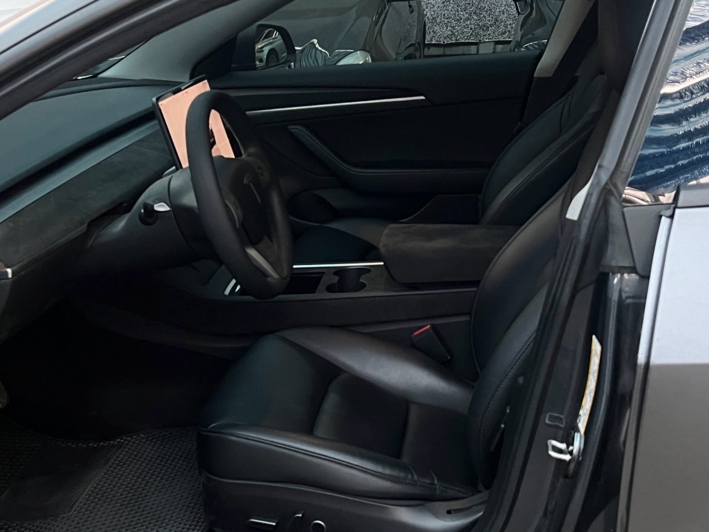 Tesla 特斯拉 ／ Model 3 ／ 2022年 ／ 2022年 Tesla Model 3 灰色 特斯拉中古車 ／ 成交區