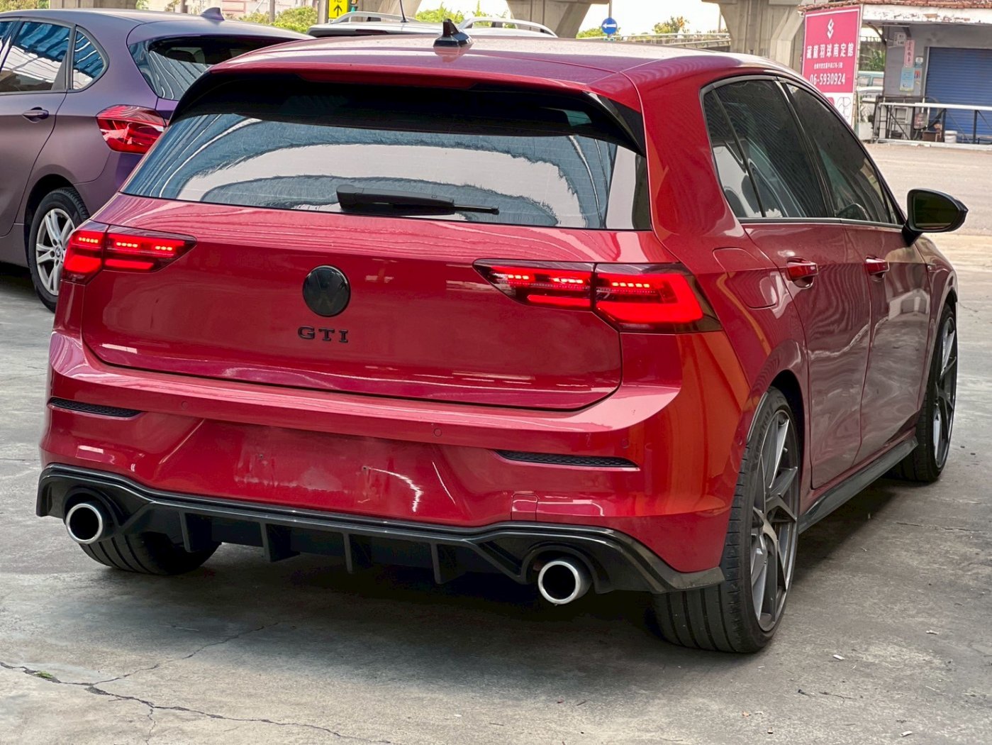 VW 福斯 ／ Golf ／ 2021年 ／ 2021年 VW Golf GTI 2.0  紅色 福斯中古車 ／ MG車庫(台南)