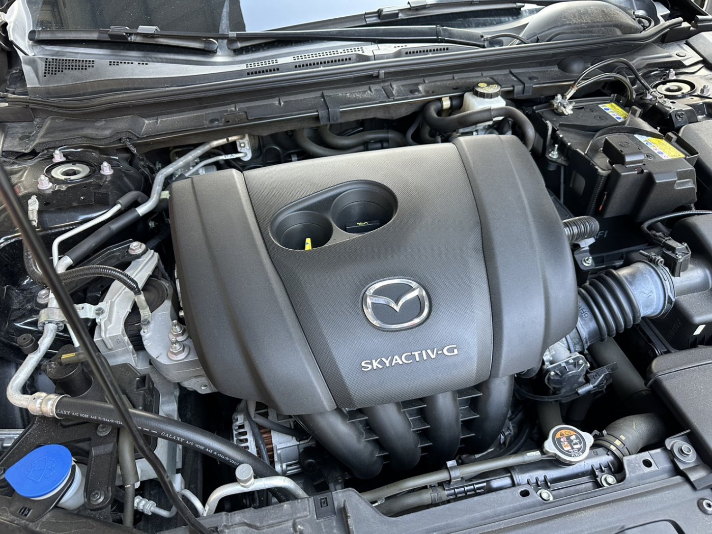 Mazda 馬自達 ／ Mazda 3 ／ 2022年 ／ 2022年Mazda 3 黑色 馬自達中古車 ／ 待入庫