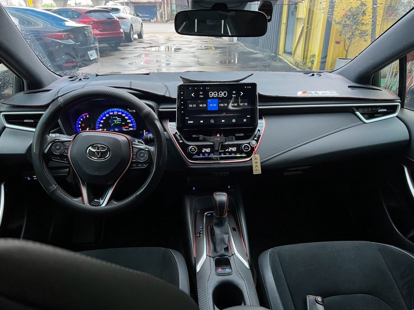Toyota 豐田 ／ Auris ／ 2019年 ／ 2019年 Toyota Auris 白黑色 豐田中古車 ／ 成交區