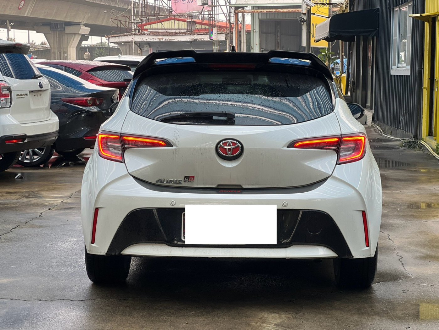 Toyota 豐田 ／ Auris ／ 2019年 ／ 2019年 Toyota Auris 白黑色 豐田中古車 ／ 成交區