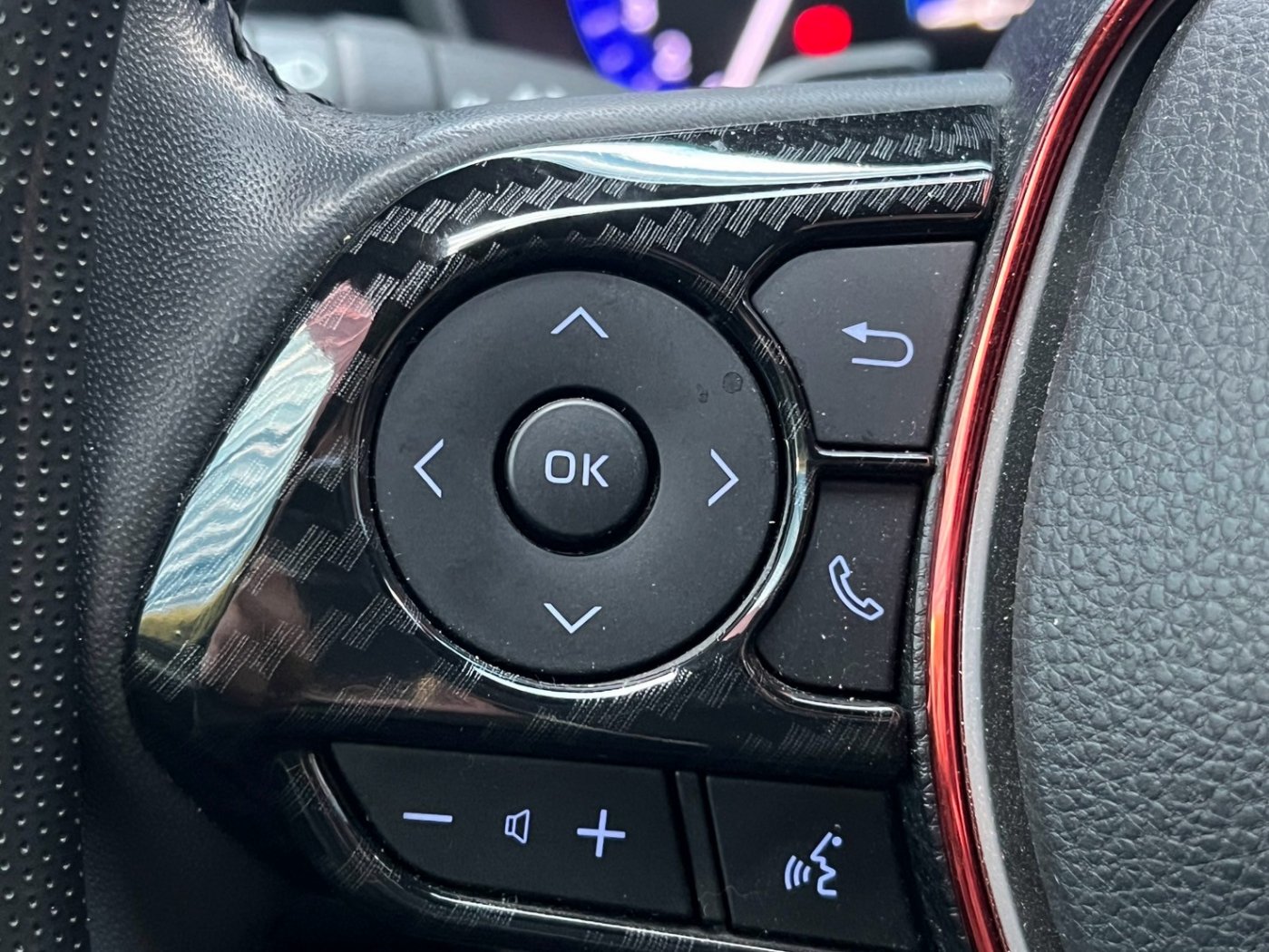 Toyota 豐田 ／ Auris ／ 2019年 ／ 2019年 Toyota Auris 白黑色 豐田中古車 ／ 成交區