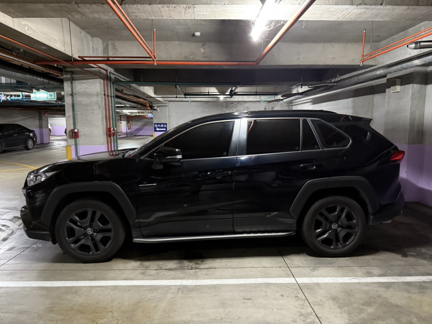 Toyota 豐田 ／ RAV4 ／ 2022年 ／ 2022年Toyota RAV4 黑色 豐田中古車 ／ 成交區