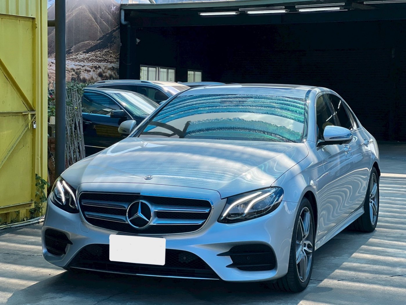 Benz 賓士/E-Class/201710/1991c.c/MG車庫(台南)
