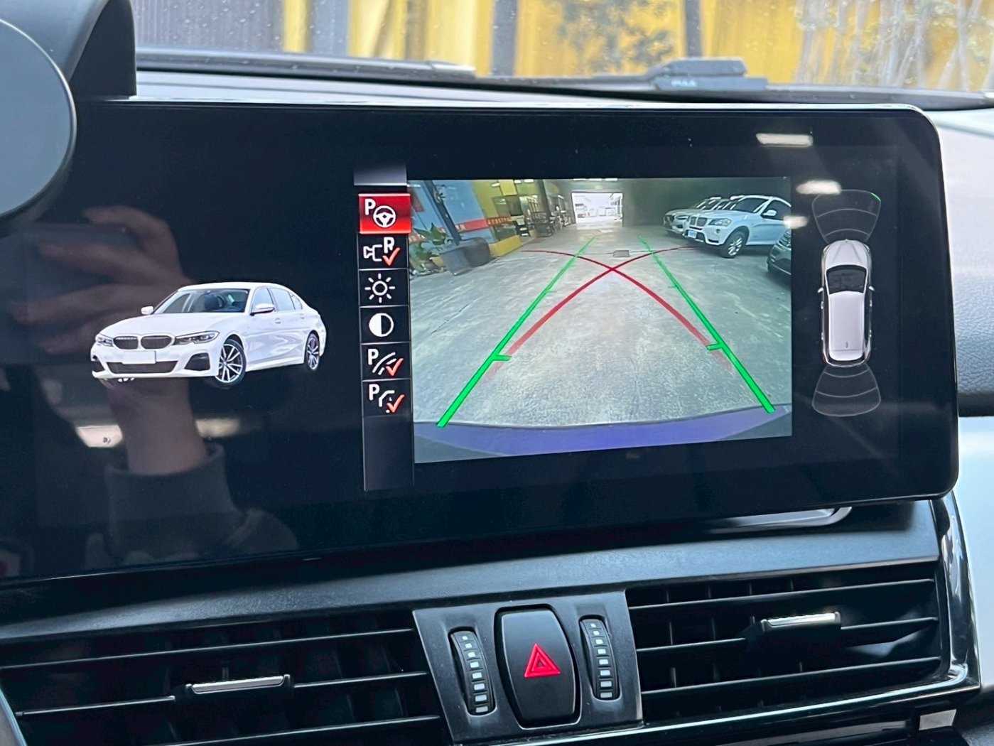 Bmw 寶馬 ／ 2-Series ／ 2015年 ／ 2015年 BMW 218i 紫色 寶馬中古車 ／ 高拍