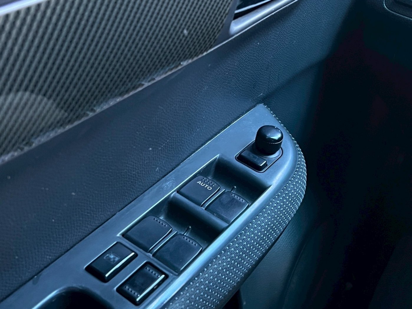 Suzuki 鈴木 ／ Swift ／ 2006年 ／ 2006年Suzuki Swift 深灰色 鈴木中古車 ／ 九肇匯元汽車 (台南)