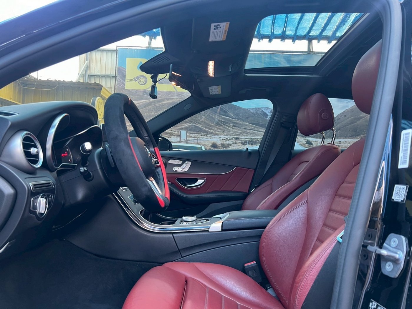 Benz 賓士 ／ C-Class ／ 2018年 ／ 2018年Benz C300 黑色 賓士中古車 ／ MG車庫(台南)