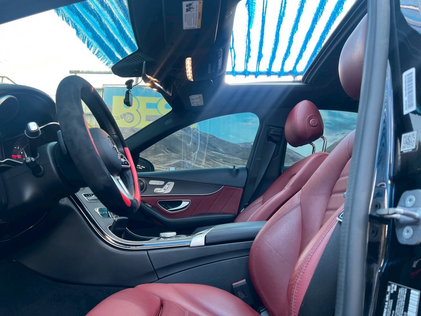 Benz 賓士 ／ C-Class ／ 2018年 ／ 2018年Benz C300 黑色 賓士中古車 ／ MG車庫(台南)
