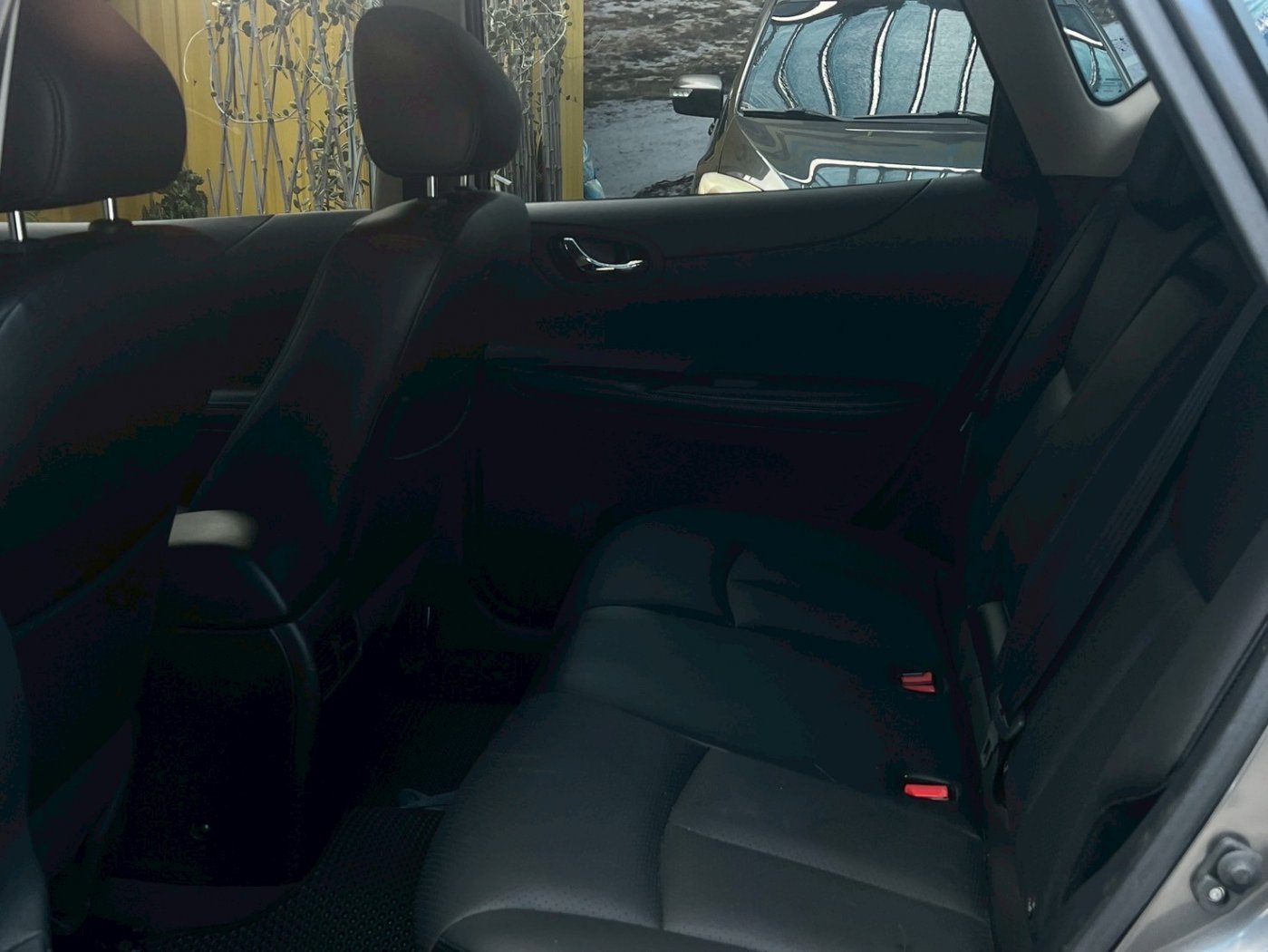 Nissan 日產 ／ Tiida ／ 2021年 ／ 2021年Nissan Tiida 灰色 日產中古車 ／ 九肇匯元汽車 (台南)