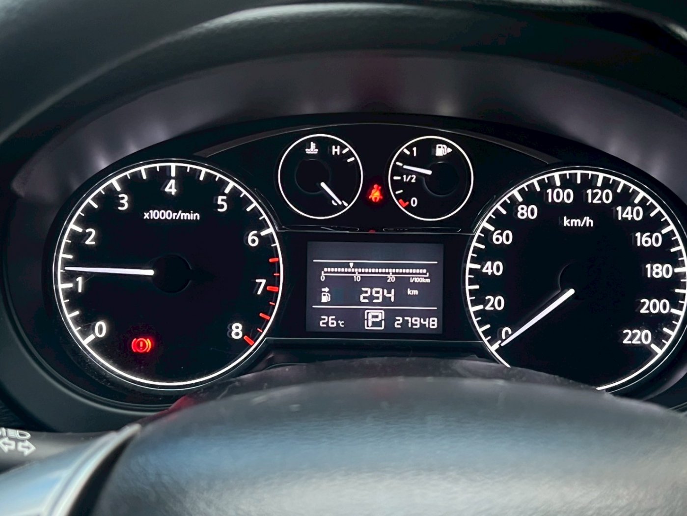 Nissan 日產 ／ Tiida ／ 2021年 ／ 2021年Nissan Tiida 灰色 日產中古車 ／ 九肇匯元汽車 (台南)