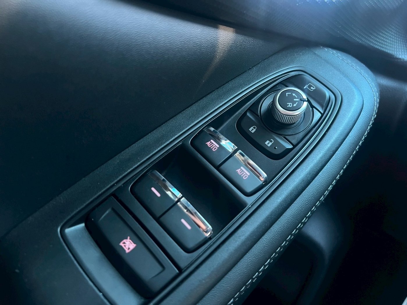 Subaru 速霸陸 ／ Forester ／ 2018年 ／ 2018年 Subaru Forester 白色 速霸陸中古休旅車 ／ 高拍