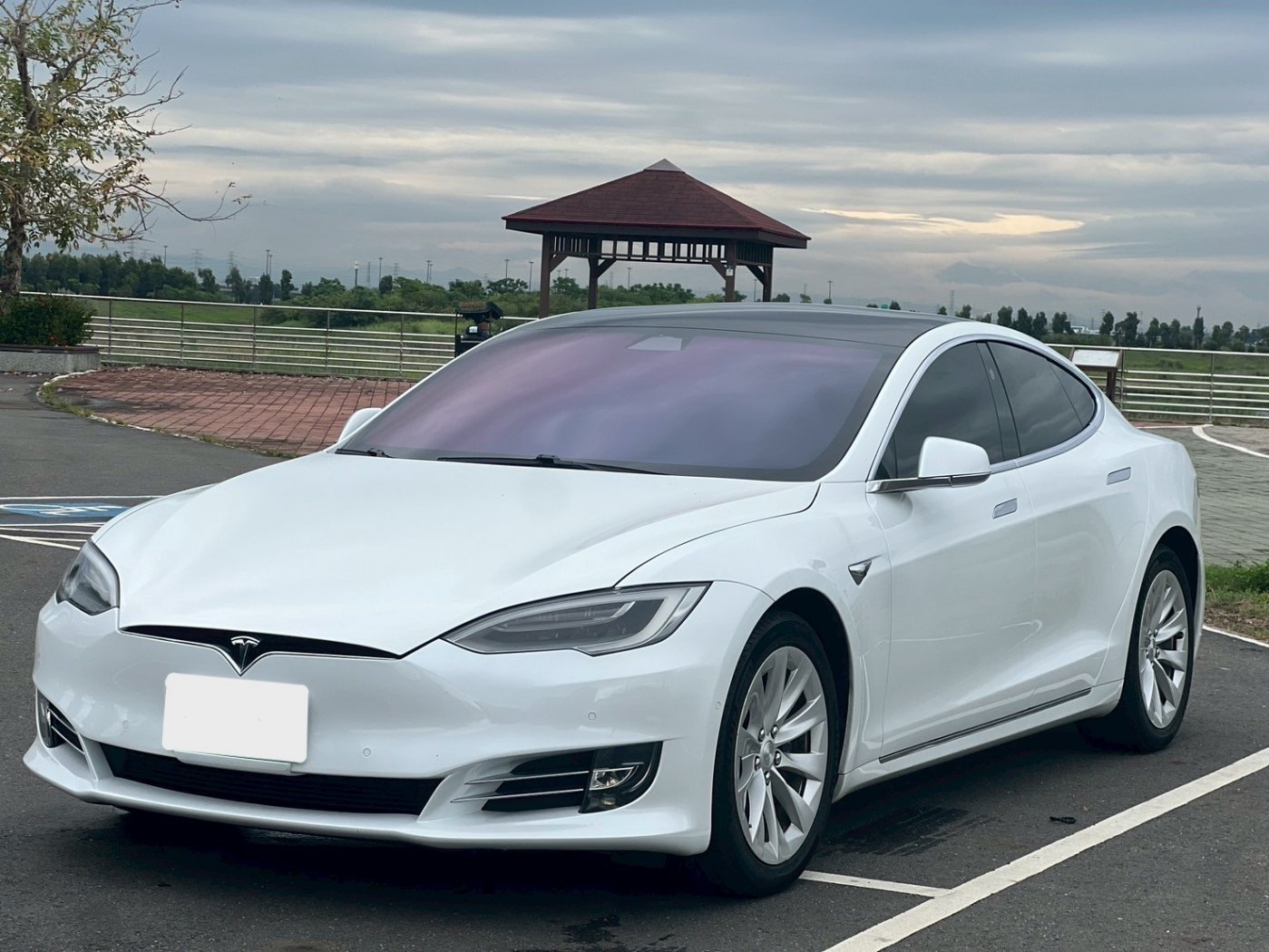Tesla 特斯拉/Model S/201906/469c.c/MG車庫(台南)