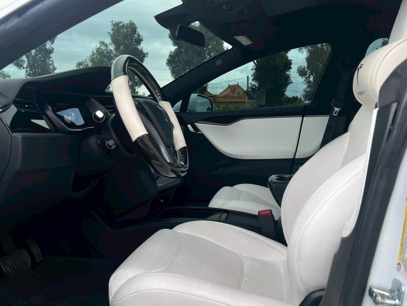 Tesla 特斯拉 ／ Model S ／ 2019年 ／ 2019年 Tesla Model S 白色 特斯拉中古車 ／ MG車庫(台南)