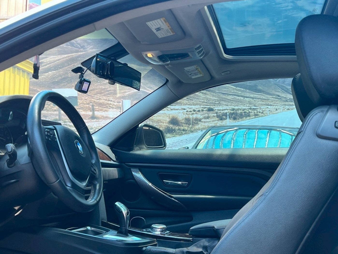 Bmw 寶馬 ／ 4-Series ／ 2015年 ／ 2015年BMW 428i  白色 寶馬中古車 ／ 九肇匯元汽車 (台南)